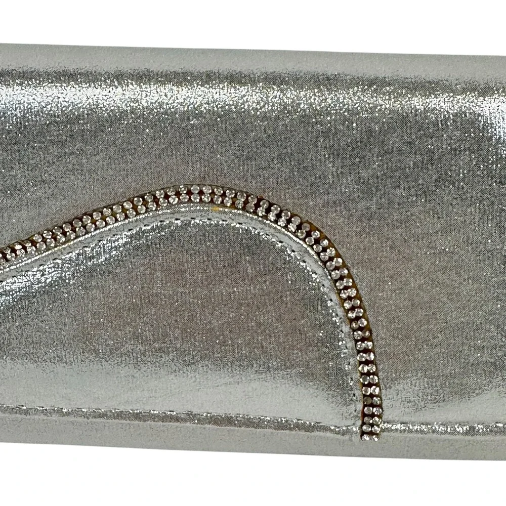NWT Elite Champagne Clutch Purse Womens One Size Silver Glitter Rhinestone Chain
